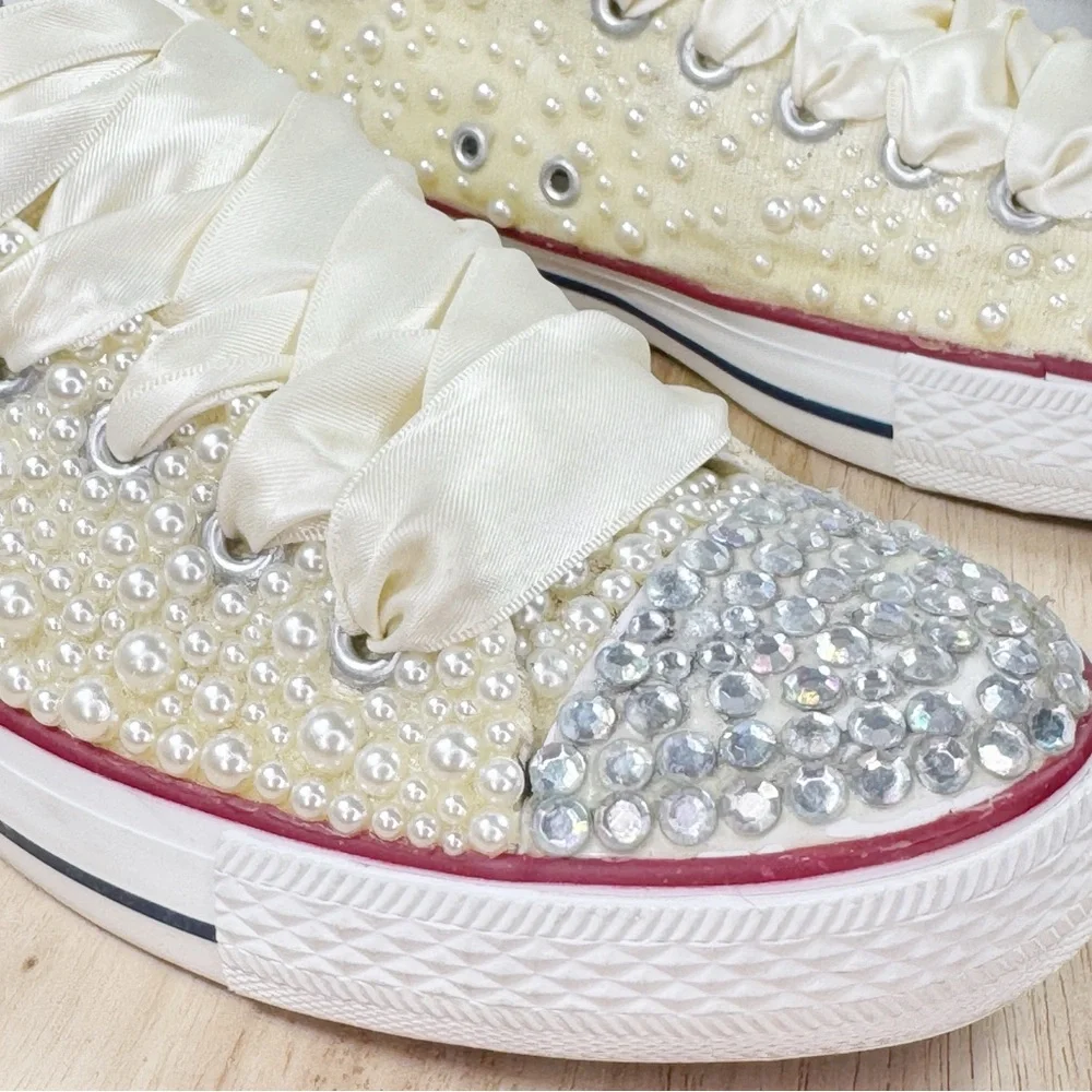 Converse Chuck Taylor Pearls Rhinestone Low Top Sneakers Ivory 7.5 Wedding Bride
